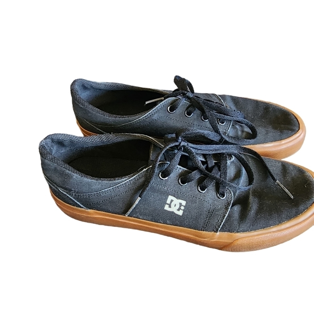DC Black Gum Sole Skate Shoes